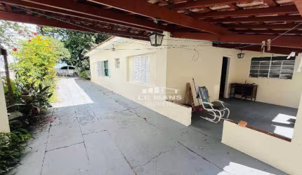 Casa a venda, 2 quartos, 3 vagas, no bairro Recanto das Águas em São Pedro - SP