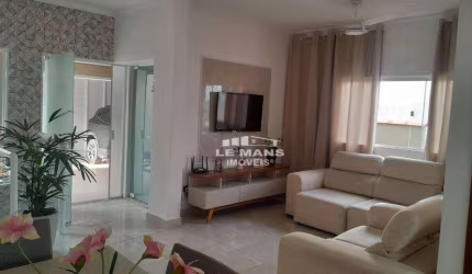 Casa a venda, 4 quartos, 1 suíte, 2 vagas, no bairro Jardim Porangaba em Águas de São Pedro - SP