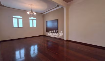 Casa a venda, 3 quartos, 1 suíte, 1 vaga, no bairro Alto em Piracicaba - SP