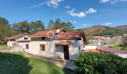 Sítio para Venda em Teresópolis, Pessegueiros, 3 dormitórios, 1 suíte, 1 banheiro, 2 vagas