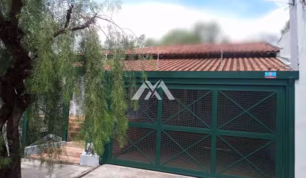 Casa com 3 dormitórios à venda por R$500.000 - Jardim Alvorada - Marilia/SP