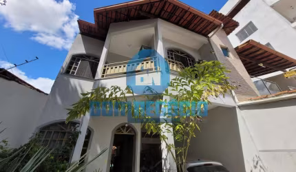 Excelente casa duplex à venda no Bairro JK 2, JK II, GOVERNADOR VALADARES - MG