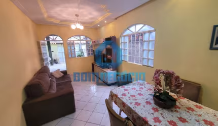 Casa com 6 dormitórios à venda,200.00 m , GOVERNADOR VALADARES - MG