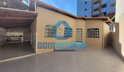 Casa EM LOTE INTEIRO com 3 dormitórios à venda, BAIRRO VILA BRETAS, GOVERNADOR VALADARES - MG