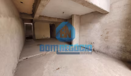 Casa em construção à venda com 3 quartos e 3 banheiros, SANTA RITA, GOVERNADOR VALADARES - MG