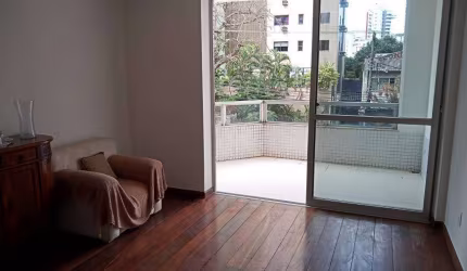 Apartamento à venda com 3 quartos na Graça