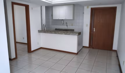 Apartamento à venda 2 quartos na Barra