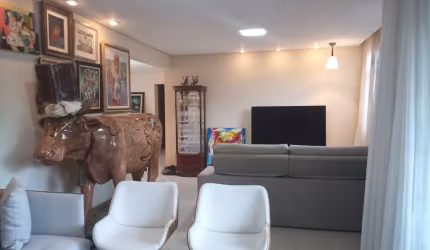 Apartamento à venda na Barra reformado