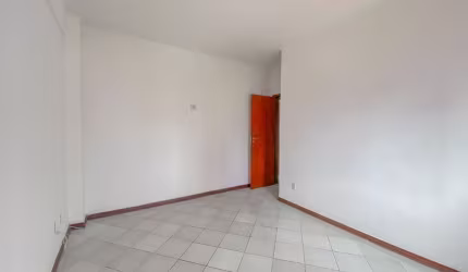 Apartamento a venda 2 quartos na Barra