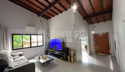 Casa com 4 quartos à venda no bairro Trindade em Florianópolis