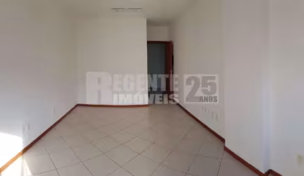 Sala comercial à venda no bairro Trindade em Florianópolis