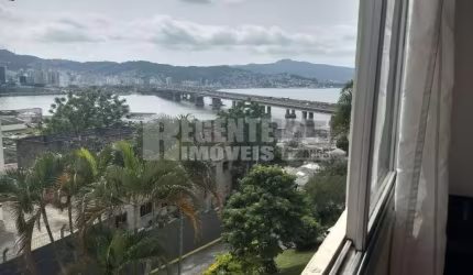 Apartamento à venda com 3 quartos no bairro Estreito em Florianópolis
