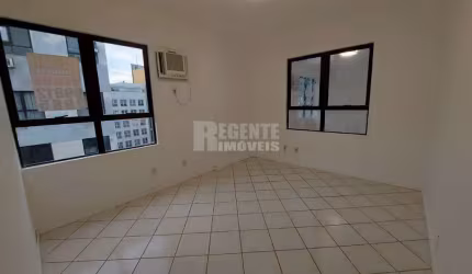 Sala comercial à venda no bairro Trindade em Florianópolis