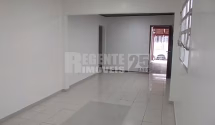 Casa Térrea com 3 quartos e duas Vagas no Bairro Trindade - Florianópolis
