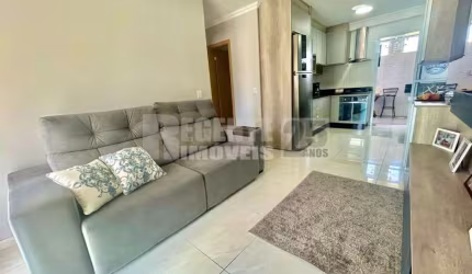 Apartamento Garden com 2 dormitórios e uma vaga de garagem mobiliado no bairro Vargem Pequena