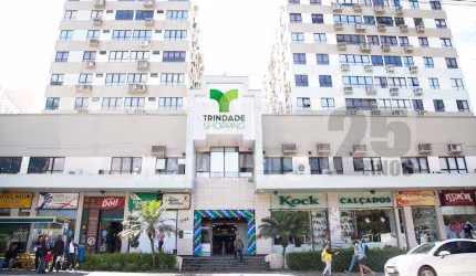 Sala comercial à venda no bairro Trindade em Florianópolis.