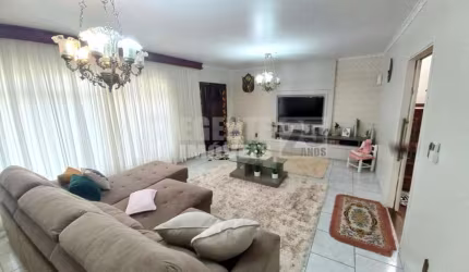 Linda casa de à venda no bairro Pantanal em Florianópolis