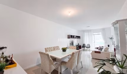 Apartamento com 4 dormitórios a venda no bairro Parque São Jorge em Florianópolis.