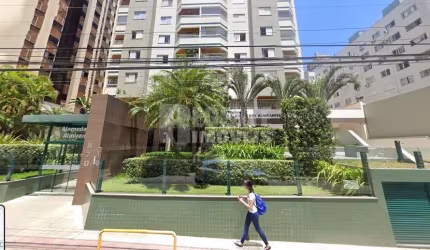 Apartamento com dois dormitórios  no Centro próximo a Beiramar.