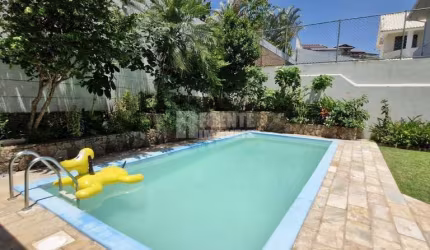 Casa à venda no bairro Itaguaçu em Florianópolis