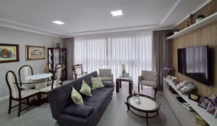 Excelente apartamento 3 suítes no centro em Florianópolis SC