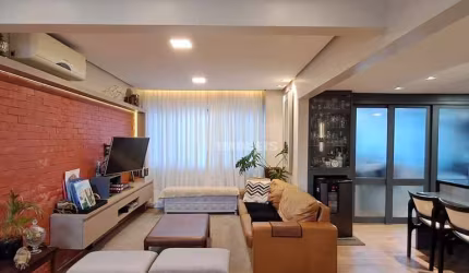 Belíssimo apartamento no centro da cidade