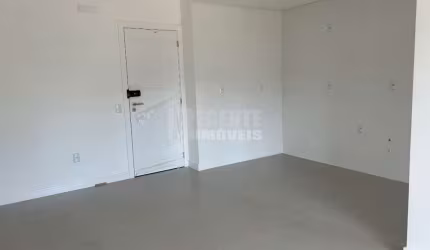 STUDIO NOVISSÍMO E MUITO BEM LOCALIZADO