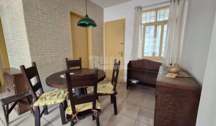 Apartamento à venda no bairro Trindade em Florianópolis
