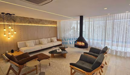 Exclusiva! Casa em Condomínio, totalmente mobiliada e pronta para morar, projeto sofisticado, 4 suítes, piscina, sauna, área gourmet c/churrasqueira!