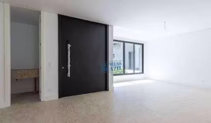 Casa em condomínio fechado com 4 suítes, jardim privativo, 849m² à venda - Agende sua visita!!