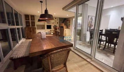 Excelente apartamento, recém reformado - 3 suítes - ar condicionado - Prédio com Lazer de Clube - Pode ser alugado s/mobília, semi mob. ou mobiliado!