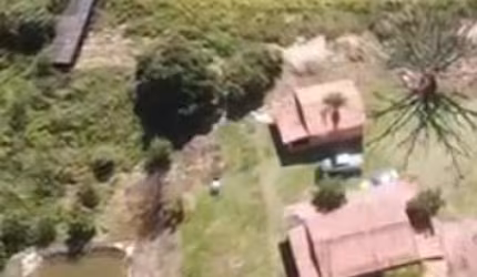 Fazenda Disponi?vel pra Venda no Munici?pio de Luziania. Goia?s.  32 alqueires.  Valor 6.000.000.00 Casa sede Casa de caseiro  Toda cercada com estacas de arroeira e no arame liso. Com 11 divisa?o de 