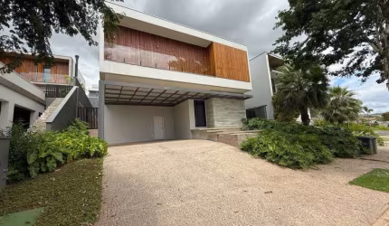 Luxuosa residência em condomínio no Alphaville Dom Pedro, Campinas-SP: 4 quartos, 4 suítes, 3 salas, 5 banheiros, 4 vagas, 364,46m².