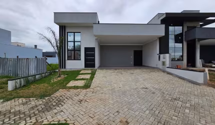 Oportunidade única: Casa em condomínio de luxo com 3 quartos, 1 suíte, 2 salas e 4 vagas de garagem na cidade de Monte Mor-SP