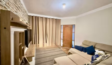 Casa à venda em Hortolândia-SP: 2 quartos, 2 salas, 1 banheiro, 2 vagas de garagem, 107m² no Jardim Interlagos!