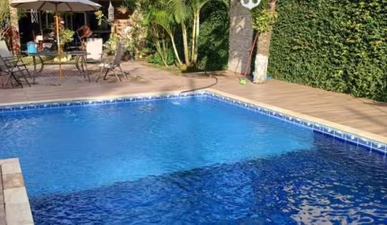 Chácara à venda em Guararema-SP, Bairro Lambari: 3 quartos, 3 salas, 3 banheiros, 3 vagas de garagem, 389m² de área.