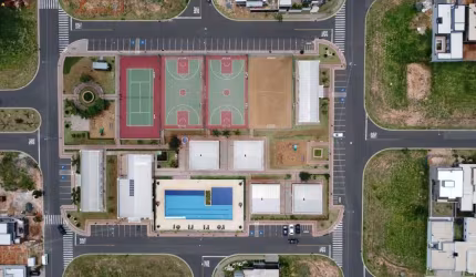 Casa de alto padrão à venda em condomínio em Monte Mor-SP, bairro Monterrey: 3 quartos, 1 suíte, 2 salas, 2 banheiros, 4 vagas de garagem, 140m².