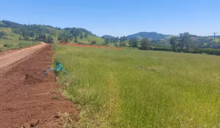 Terreno em Condomínio de Luxo à Venda em Joanópolis-SP no Bairro Azevedo - 2.000m² de Área