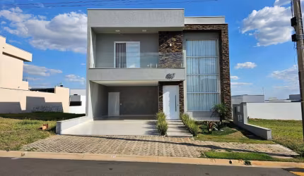 Luxuosa Casa em Condomínio à Venda em Monte Mor-SP, Bairro Monterrey  3 Quartos, 1 Suíte, 2 Salas, 2 Banheiros, 4 Vagas de Garagem  304m².