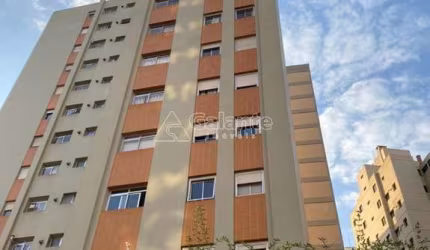 Aluguel de Apartamento de Alto Padrão no Centro de Campinas-SP: 2 quartos, 3 salas, 2 banheiros, vaga de garagem!