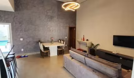 Casa em Condomínio à Venda em Hortolândia-SP, Parque Ortolândia: 3 Quartos, 1 Suíte, 3 Salas, 3 Banheiros, 4 Vagas e 145m².