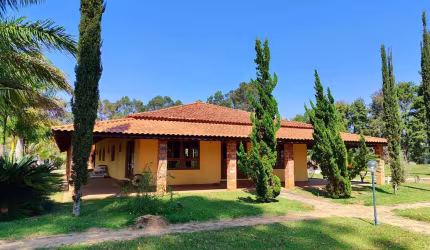 Imperdível: Sitio à venda em Área Rural de Itapetininga-SP, com 3 quartos, 1 suíte e mais!