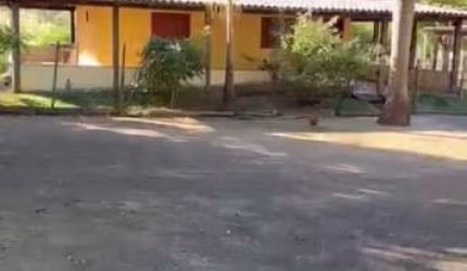 Oportunidade única: Sítio à venda em Luziânia-GO, Bairro Área Rural - 2 quartos, 2 salas, 2 banheiros, 3 vagas de garagem, 90m².