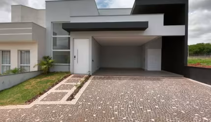 Imperdível casa em condomínio à venda em Hortolândia-SP, bairro Parque Gabriel: 3 quartos, 1 suíte, 2 salas, 2 banheiros, 4 vagas, 160m².