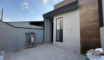 Imperdível oportunidade: Casa à venda em Hortolândia-SP, Parque Gabriel, 3 quartos, 1 suíte, 1 sala, 2 banheiros, 2 vagas, 100m².
