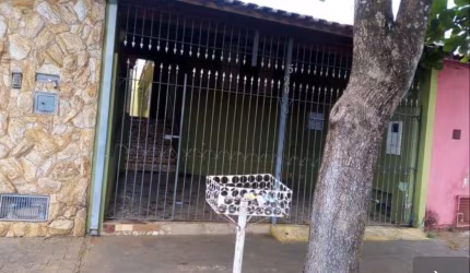 Casa à venda em Tatuí-SP, Jardim Palmira: 2 quartos, 1 sala, 1 banheiro, 1 vaga de garagem, 70m². Venha conferir!