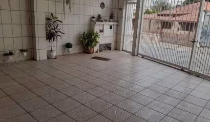 Casa à venda em São Paulo-SP, Vila Bela Vista: 2 quartos, 2 salas, 1 banheiro, 2 vagas, 70m². Aproveite!