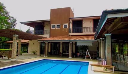 Sítio 38 Alqueires  2 cocheiras com 42 baias no total.  Estrutura totalmente preparada para criação de bois   Propriedade 100% tratorável  Água em tod