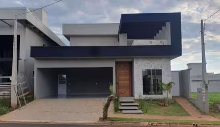 Casa Duplex 276,98m2 3 Suítes 2 c/Closet,  Open Concept, com as salas de estar, jantar e cozinha integradas, três suítes, sendo duas no piso térreo, s