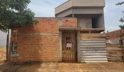 Casa Sobrado Semi-acabada 200m2 3 Dorms 1 Suíte c/Closet, 2 banheiros Socias, 3 Salas, 2 Vagas Cobertas e 2 Descobertas, Quintal Grande,